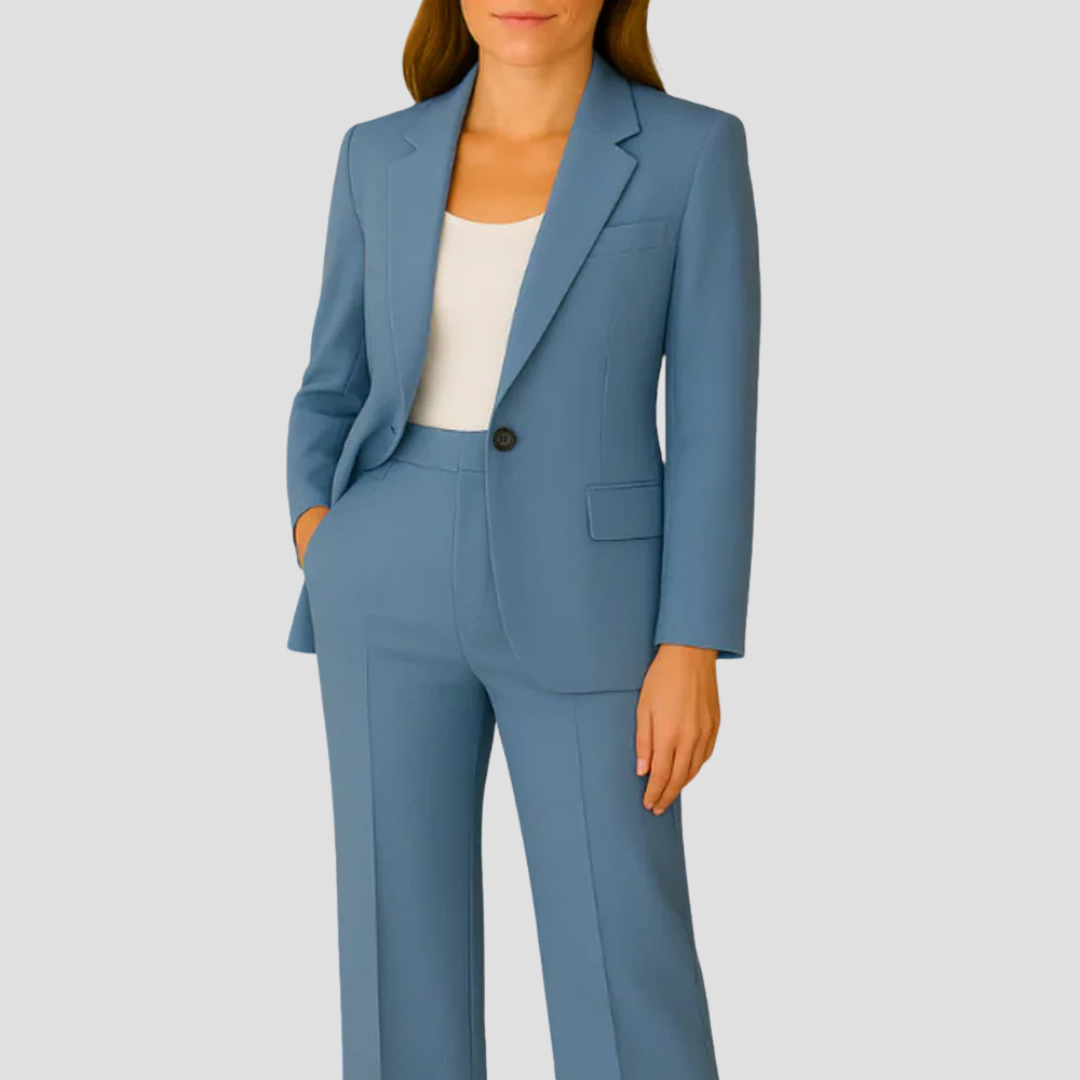 Modern Women's Suit Set – Tailored Blazer and Slim Trousers