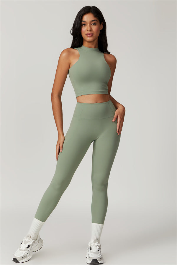 SculptFit Support Crop Top