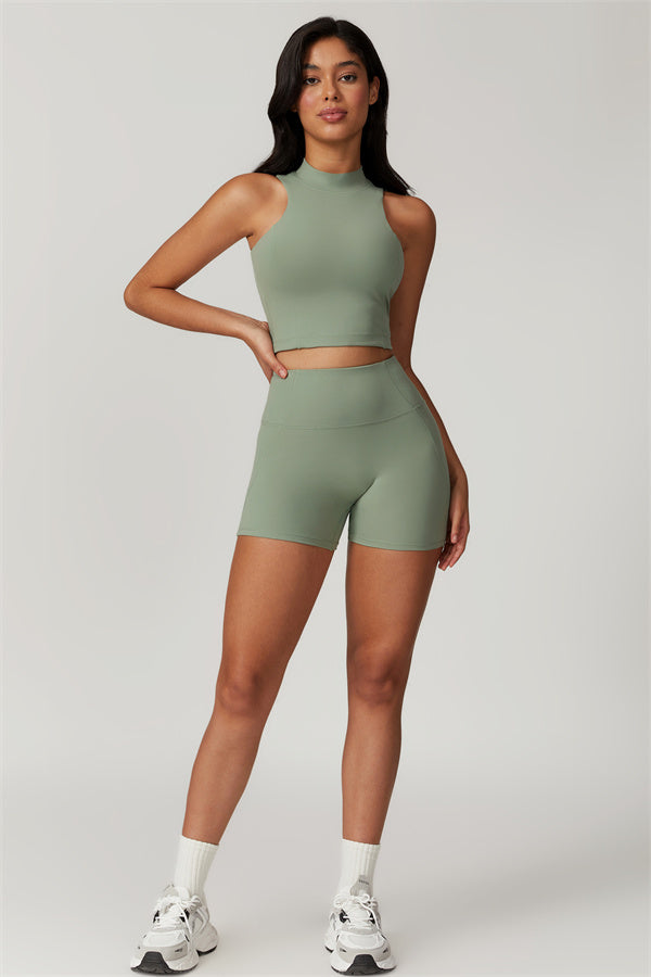 SculptFit Support Crop Top