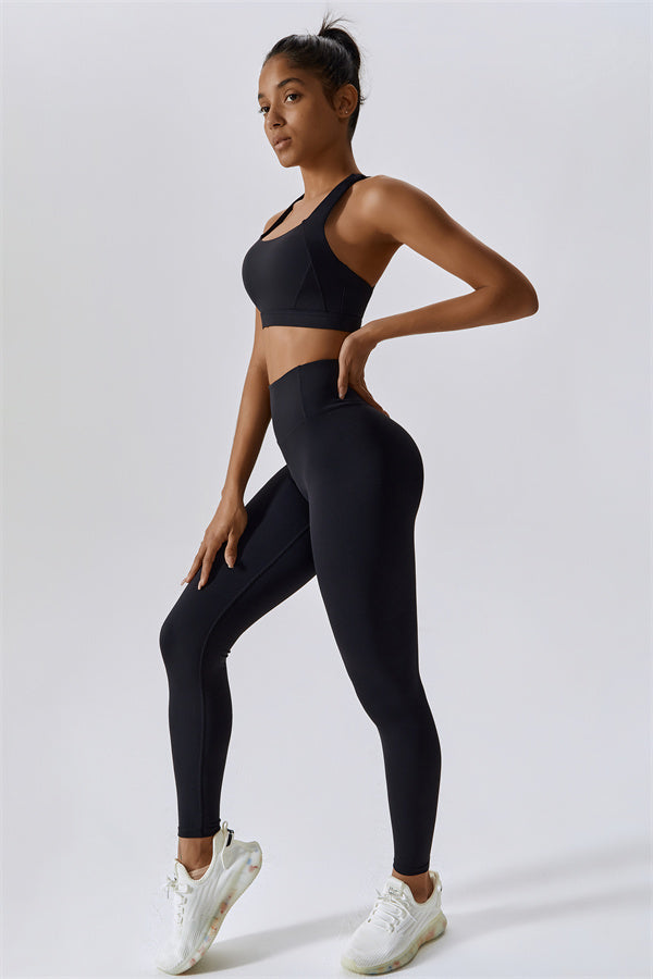 Ruched Back Performance Leggings