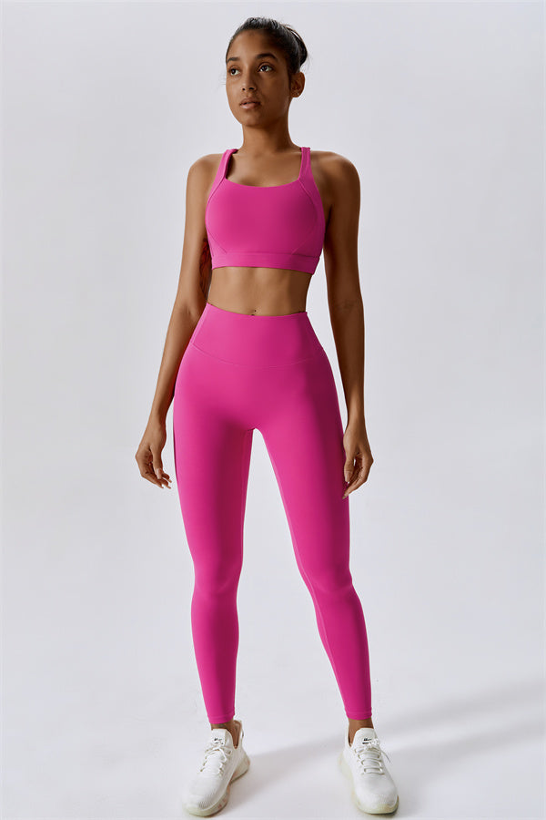 Ruched Back Performance Leggings