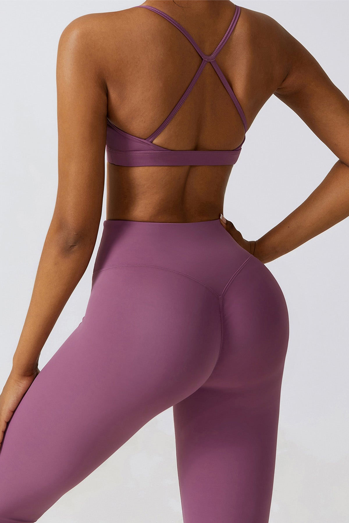 Ruched Back Performance Leggings