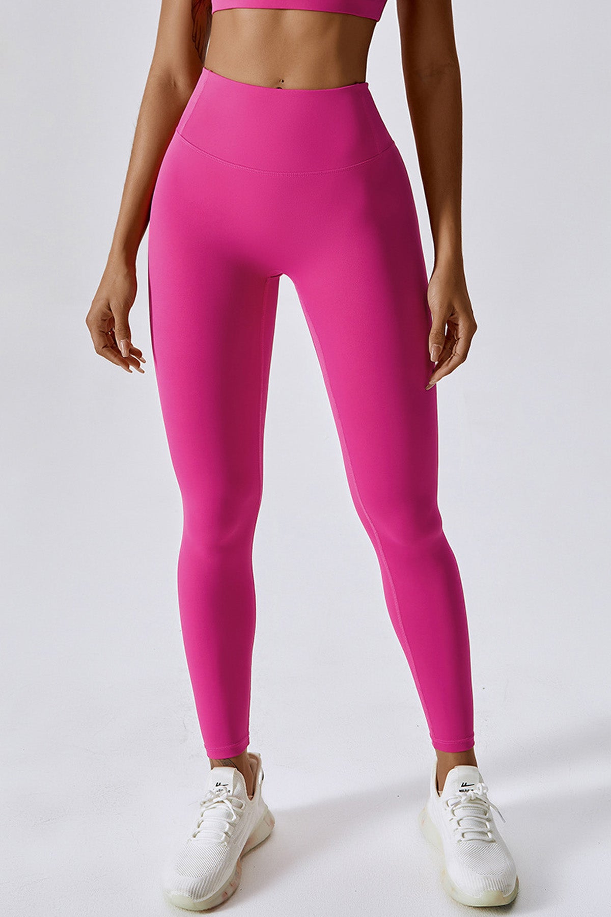 Ruched Back Performance Leggings