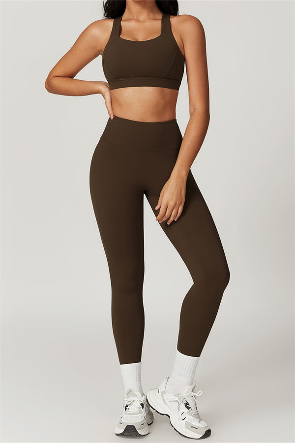 Ruched Back Performance Leggings