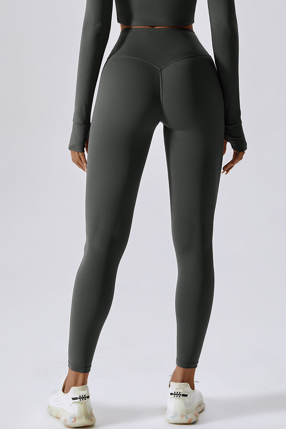 Ruched Back Performance Leggings