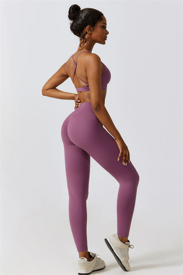 Ruched Back Performance Leggings