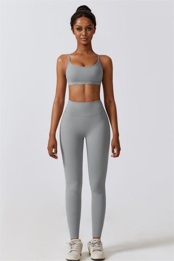 Ruched Back Performance Leggings