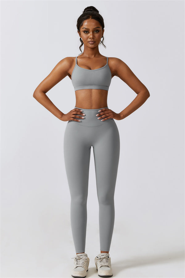 Ruched Back Performance Leggings