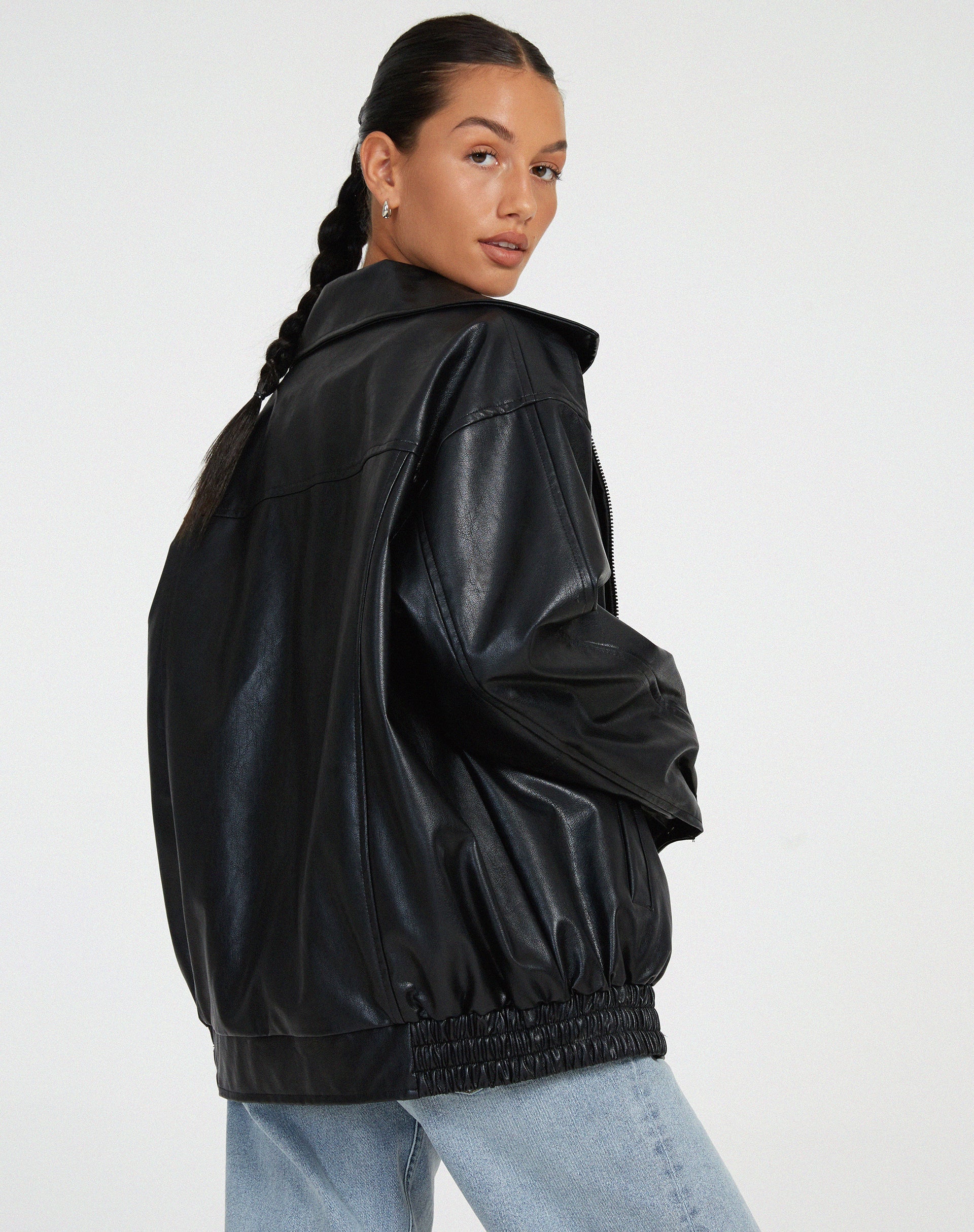 Women's Oversized Leather Bomber Jacket – Edgy and Comfortable Outerwear for Stylish Casual Looks 7