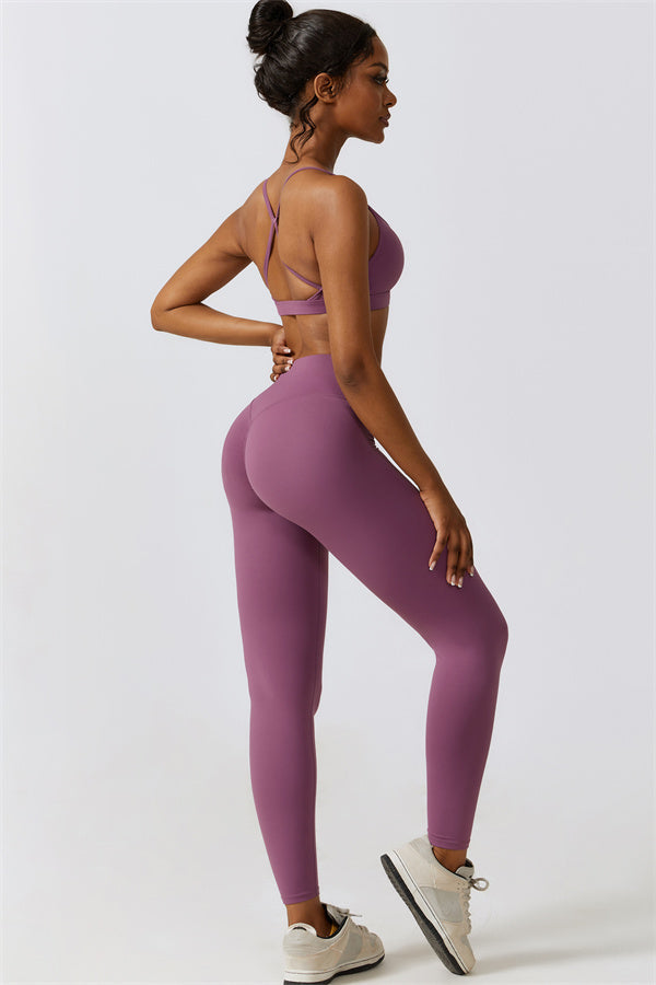 Stylish Crisscross Back Sports Bra