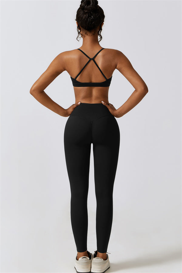 Stylish Crisscross Back Sports Bra